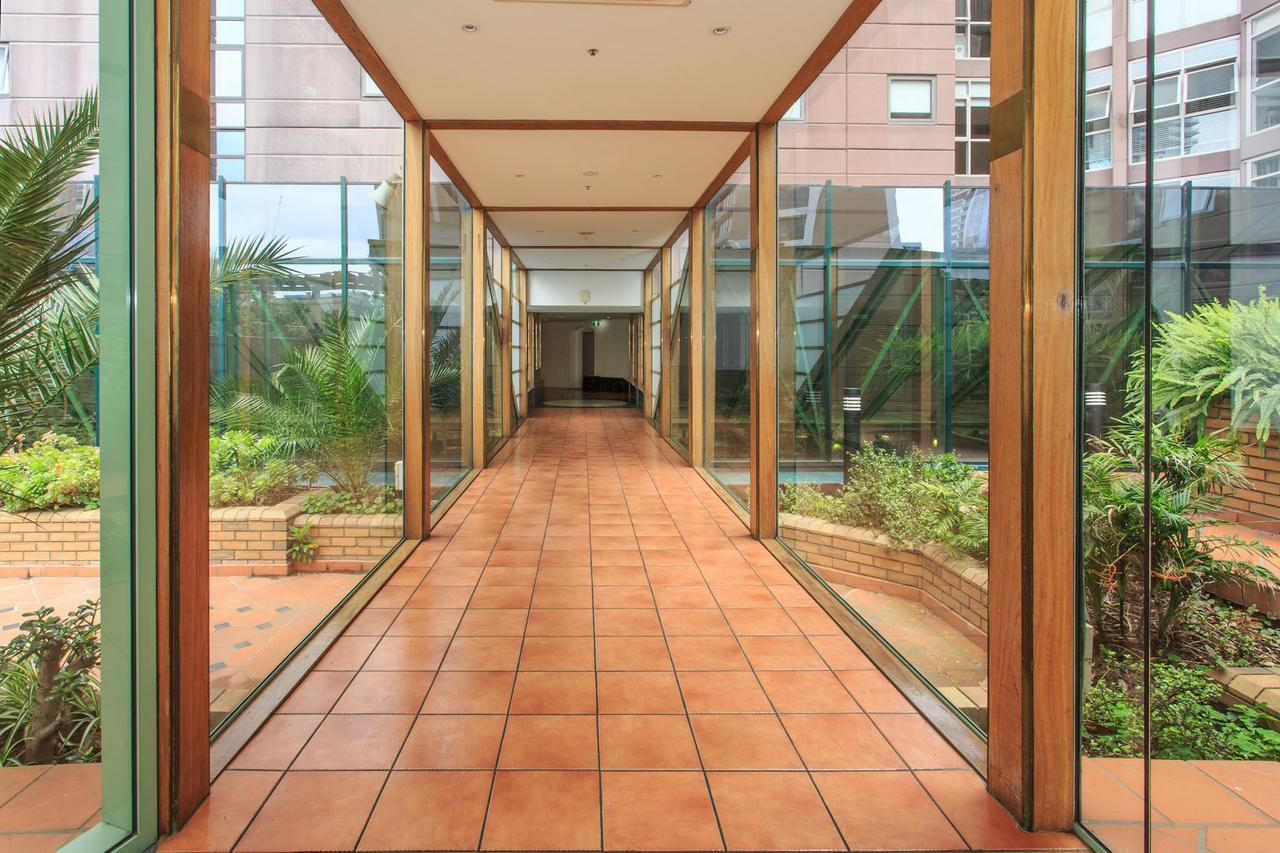 Paramount Apartments Мельбурн Екстер'єр фото