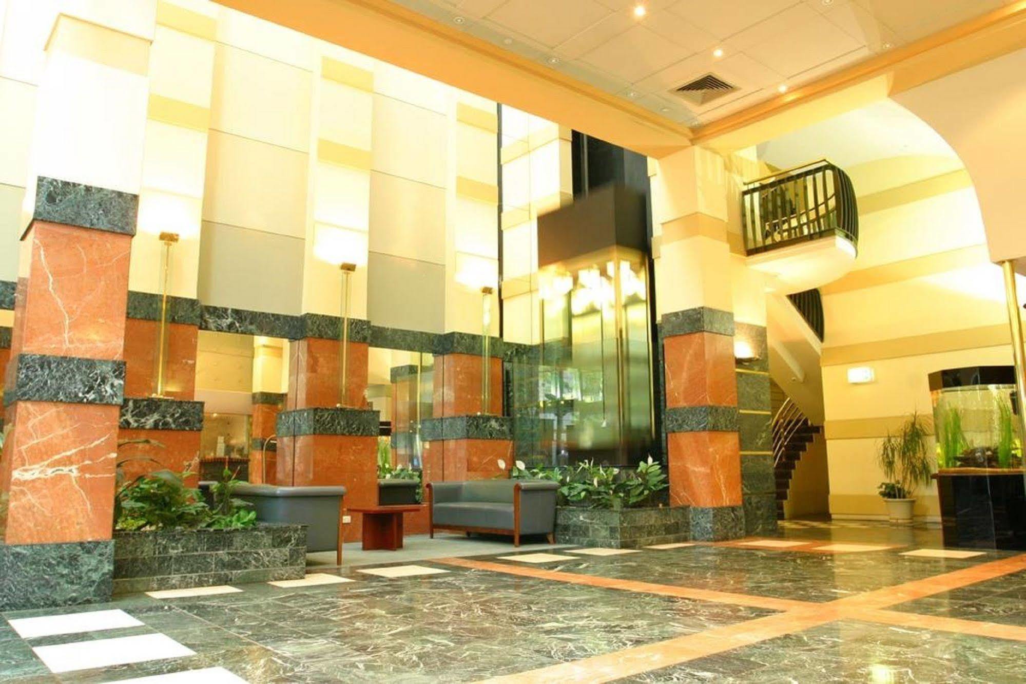 Paramount Apartments Мельбурн Екстер'єр фото